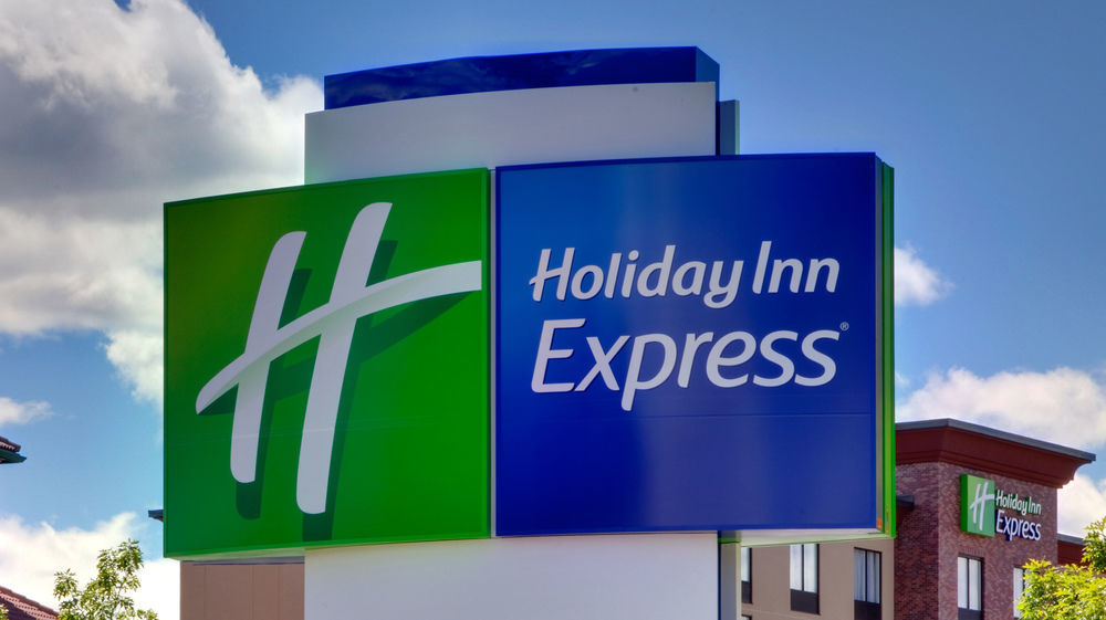 Holiday Inn Express & Suites Uniontown By Ihg Exterior photo